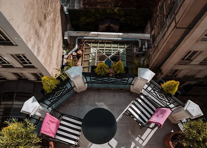 L\'Hotel